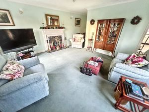 Lounge- click for photo gallery